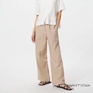 Uniqlo Women's Light Beige Straight Leg Drawstring Pants